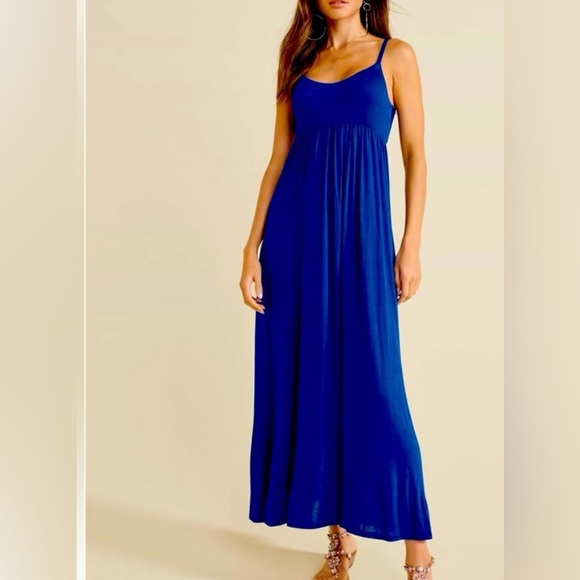 VENUS Open/Tie Back Royal Blue Maxi Dress: Size M - Picture 5 of 9